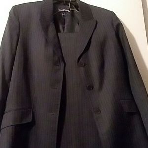 High quality pants suit